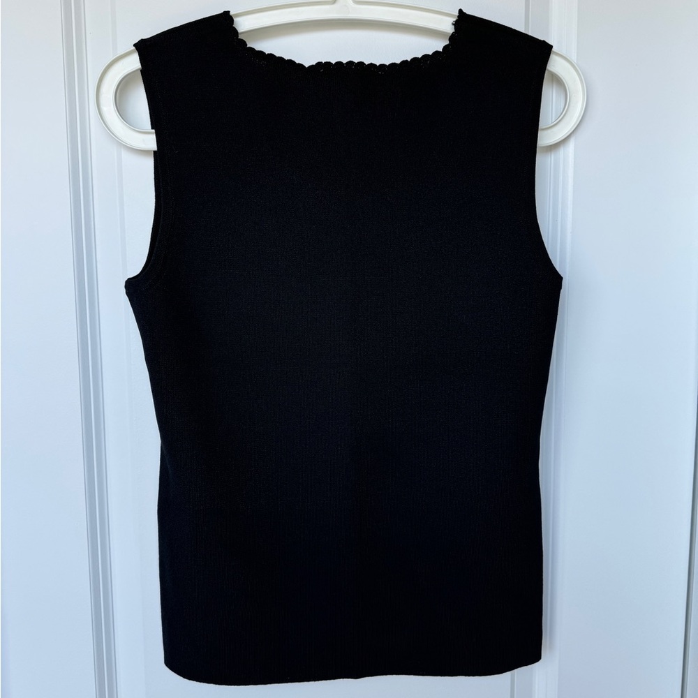 NEW Embroidered Mini Roses Top - Picture 5 of 5